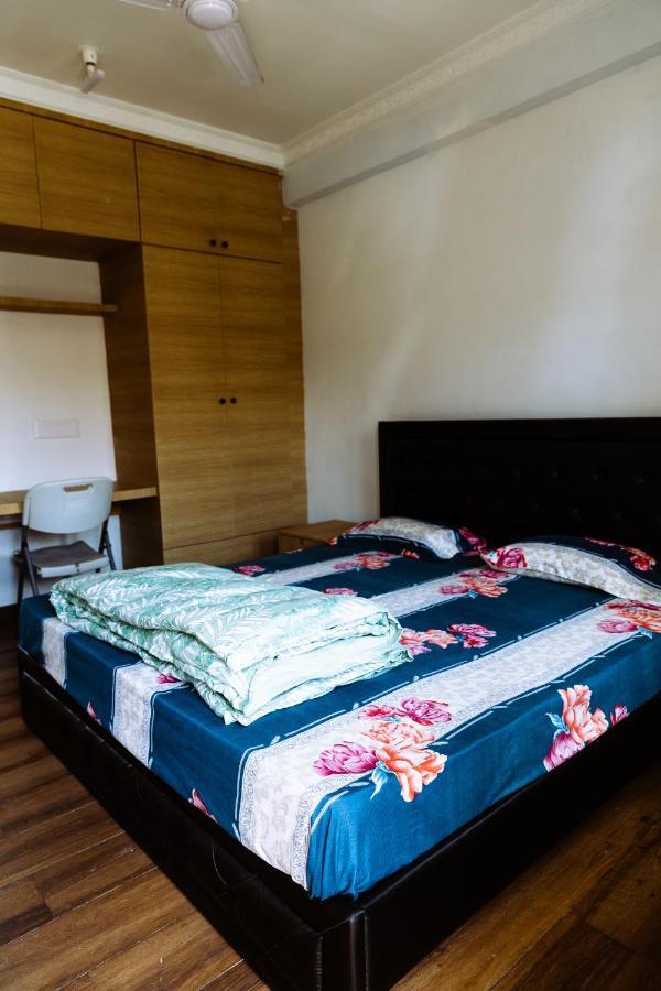 Rvr Home - Beautiful Rooms Бангалор Экстерьер фото