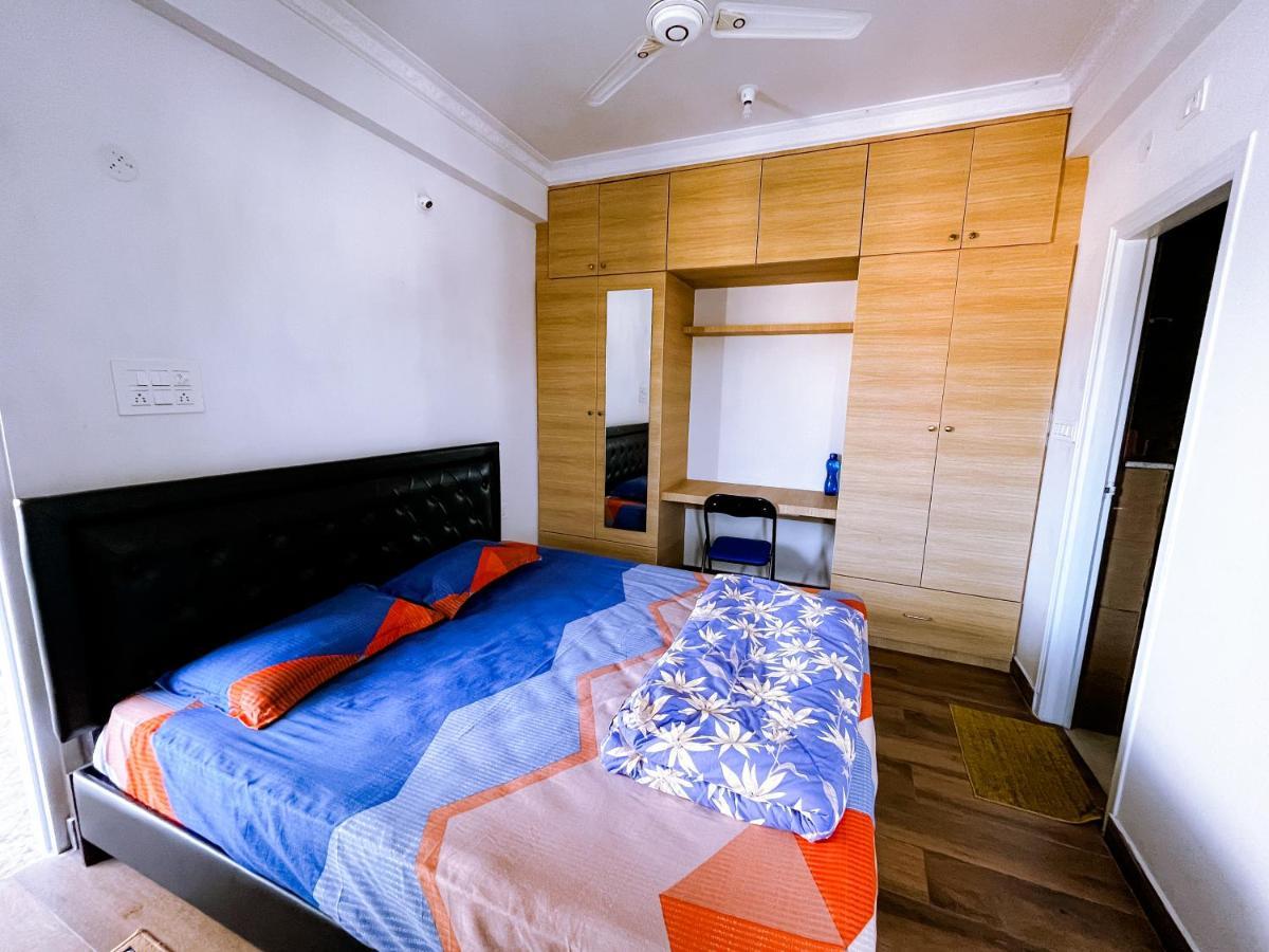 Rvr Home - Beautiful Rooms Бангалор Экстерьер фото