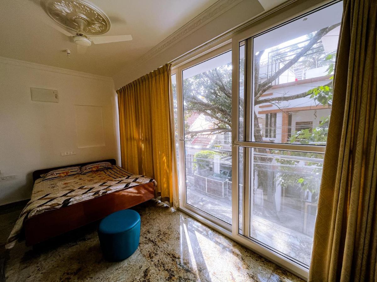 Rvr Home - Beautiful Rooms Бангалор Экстерьер фото